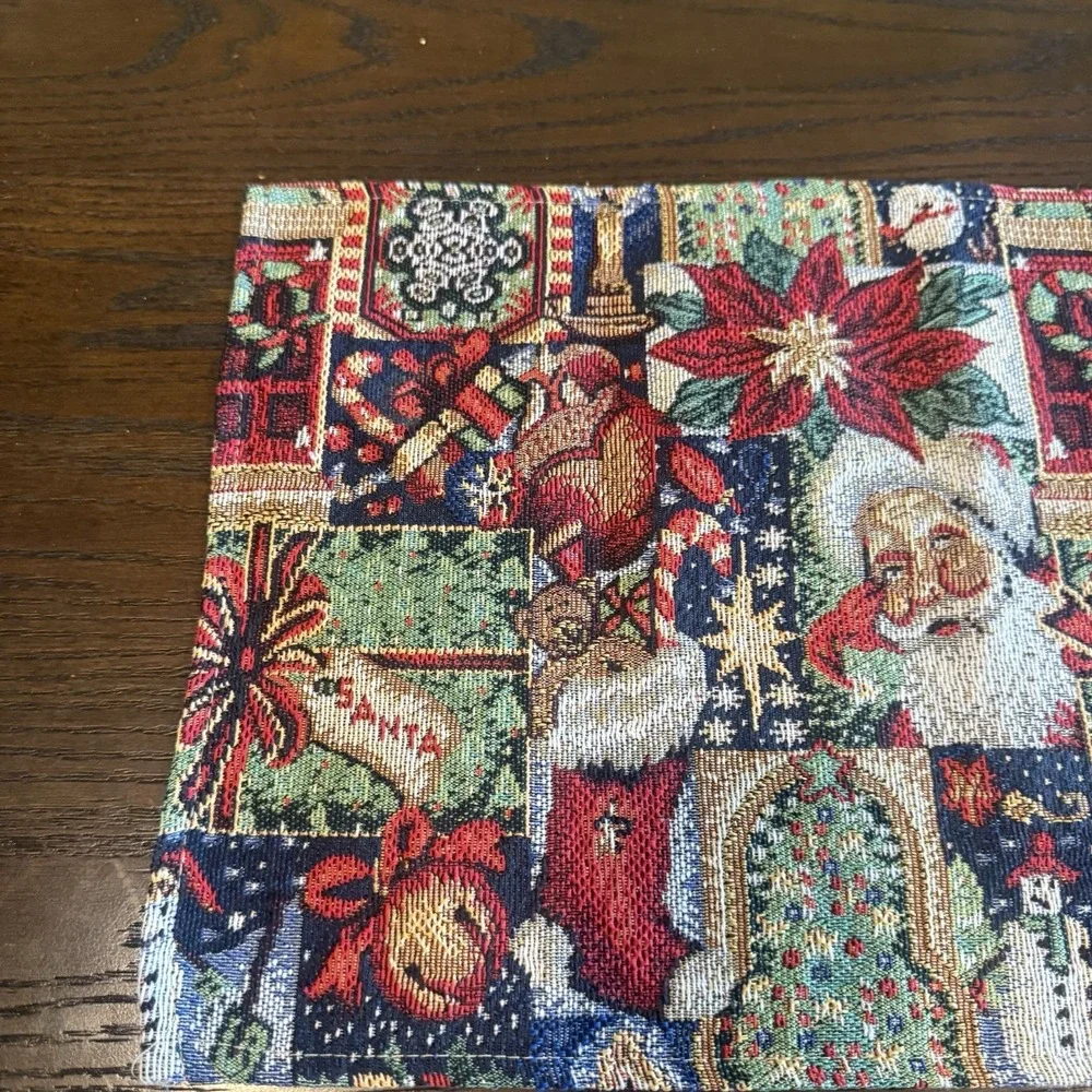The Unbranded Brand this santa